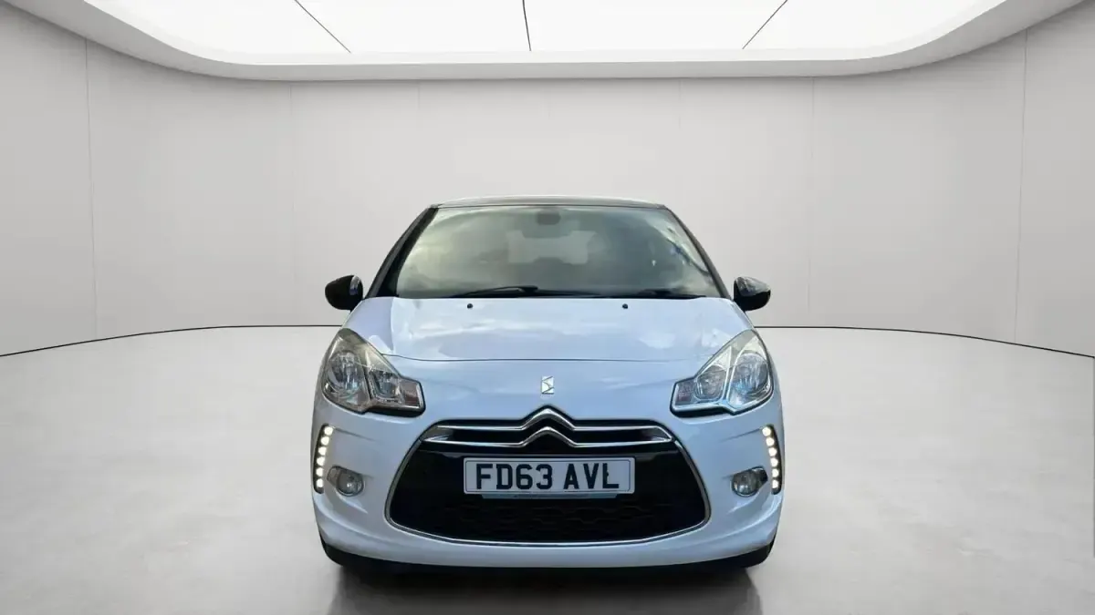 Usado Citroën DS3 2014 Blanco Utilitario