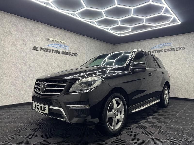 Black Used 2012 Mercedes ML350 SUV | £9,499 (Fair price) - Image 1/4