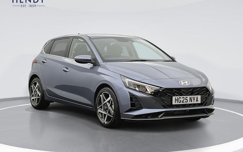 New 2025 Hyundai i20 Premium Hatchback | £20,699 (A bit pricey) - Image 1/4