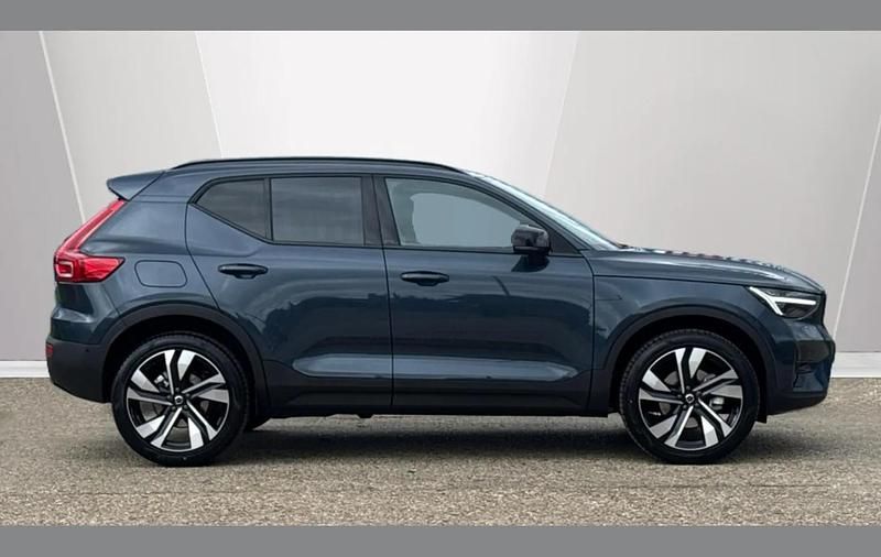 New Volvo XC40 Ultra 197 HP (144 kW) 2026 Denim blue SUV