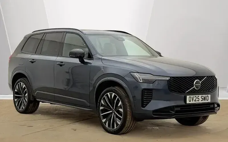 Used Volvo XC90 Plus 250 HP (183 kW) 2025 SUV