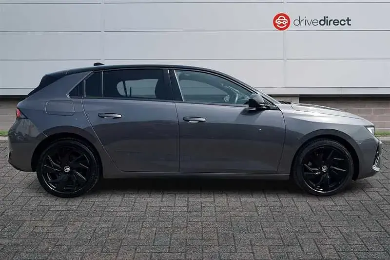 Used Vauxhall Astra GS Line 130 HP (95 kW) 2023 Grey Hatchback