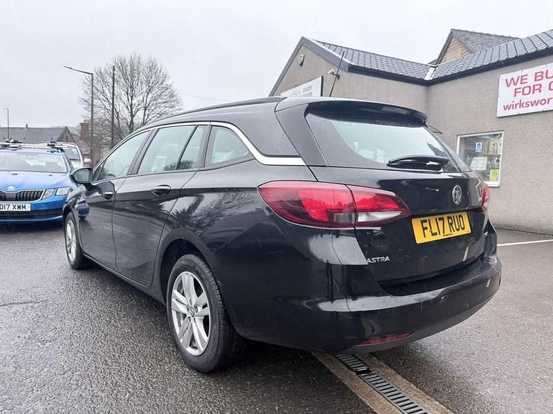 Used Vauxhall Astra Design Edition 2017 Black Estate