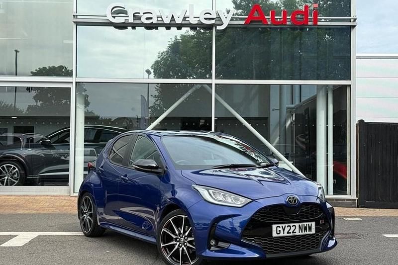 Used 2022 Toyota Yaris Hybrid Sport | £17,450 (Fair price) - Image 1/1
