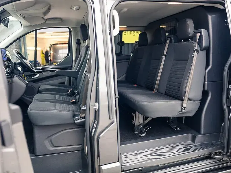 Used Ford Transit Custom Limited 170 HP (125 kW) 2022 Grey Van