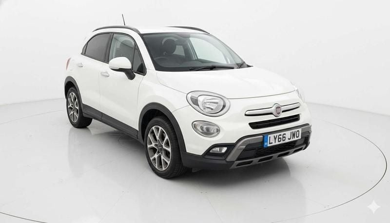 White Used 2016 Fiat 500X Cross SUV | £3,995 (Fair price) - Image 1/4