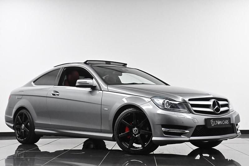 Used Mercedes C220 AMG 170 HP (125 kW) 2012 Silver Coupe