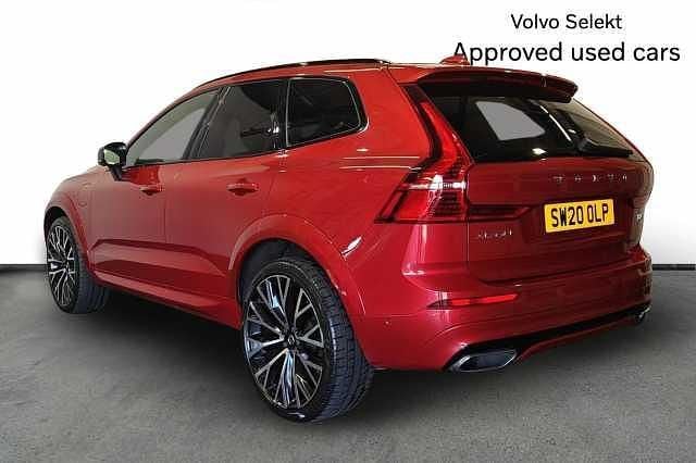 Usado Volvo XC60 R-Design Pro 390 HP (286 kW) 2020 Vermelho SUV
