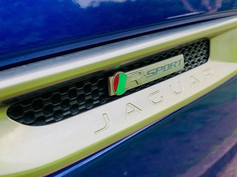 Used Jaguar F-Pace R-Sport 2018 Blue SUV