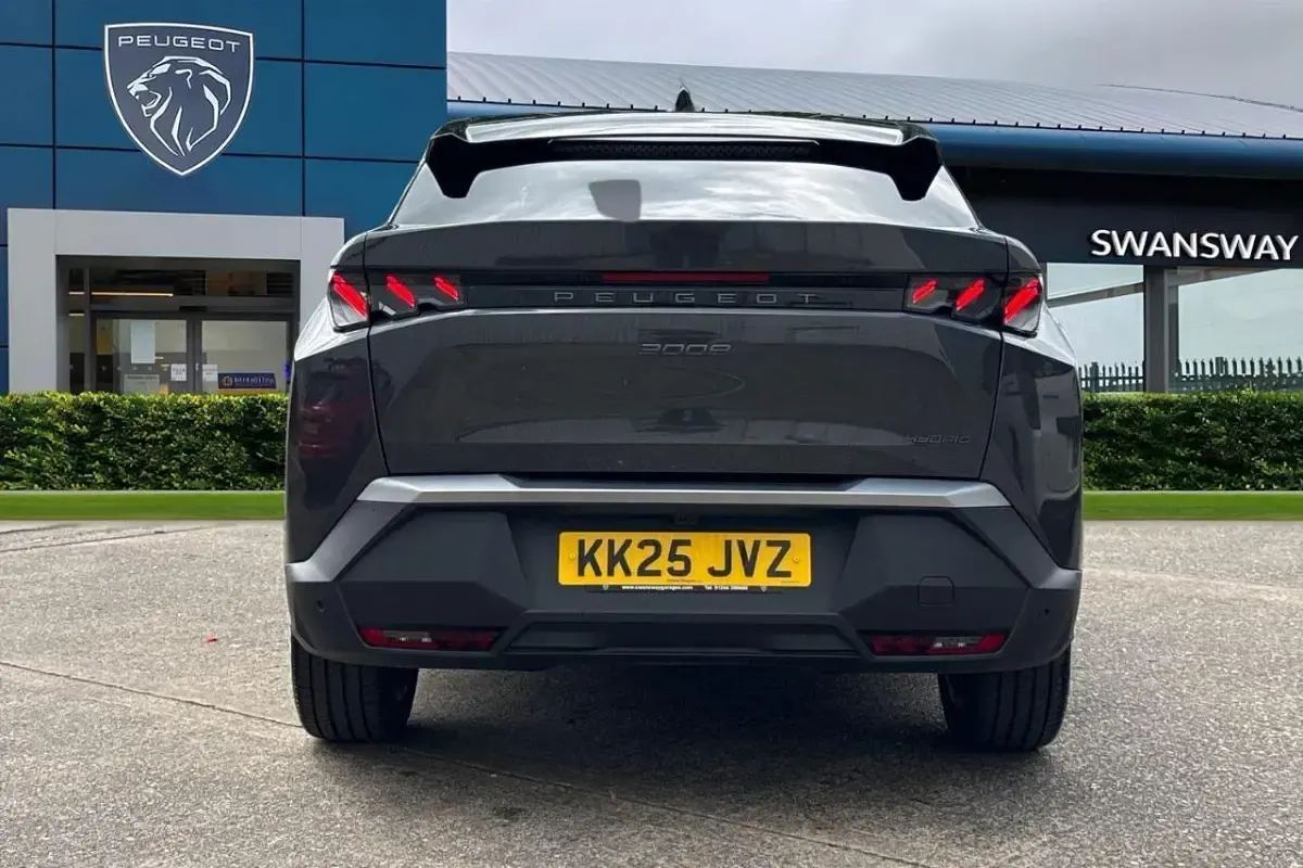 Used Peugeot 3008 GT 143 HP (105 kW) 2025 Grey SUV