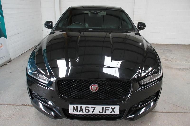 Used Jaguar XE R-Sport 250 HP (183 kW) 2018 Black Sedan