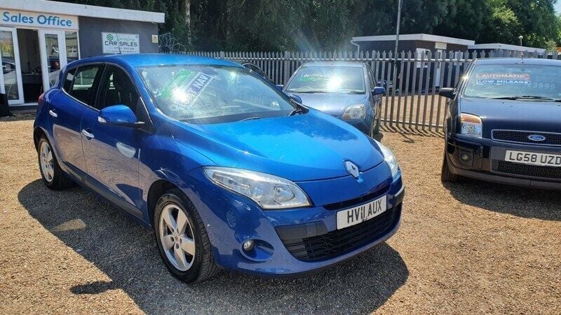 Blue Used 2011 Renault Mégane III Dynamique Hatchback | £1,995 (Fair price) - Image 1/4