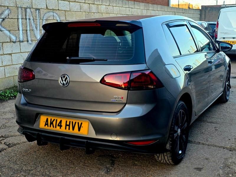 Used VW Golf VII SE 105 HP (77 kW) 2014 Grey Hatchback