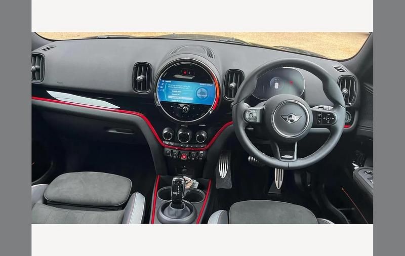 Used Mini Cooper Countryman Comfort 136 HP (100 kW) 2024 Black SUV