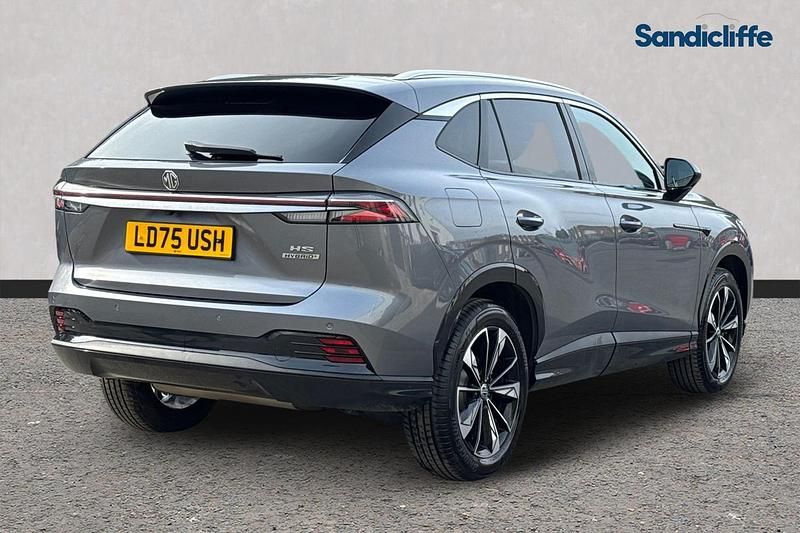 Used MG HS Trophy 224 HP (164 kW) 2024 Metallic  hampstead grey SUV