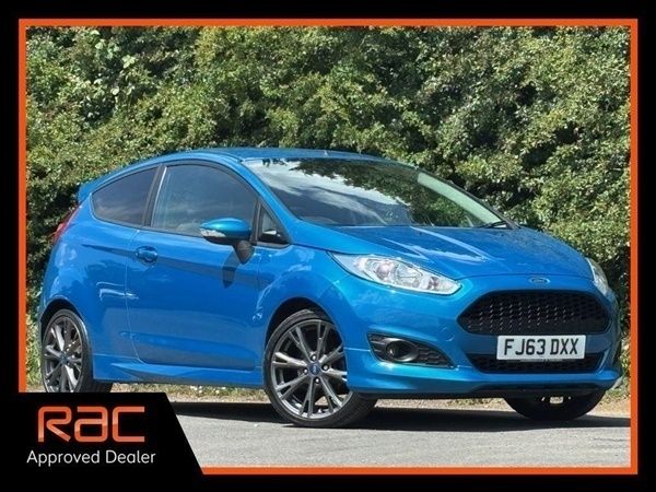 Blue Used 2013 Ford Fiesta Zetec Hatchback | £4,495 (Fair price) - Image 1/1