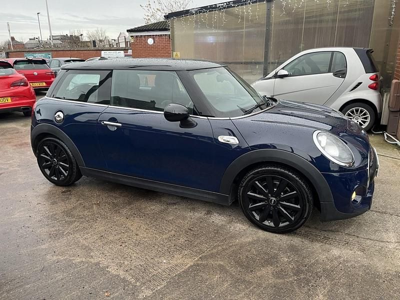 Begagnad Mini Cooper S Hatch 2015 Blå Halvkombi