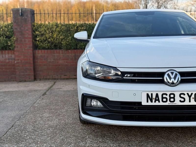 Used VW Polo R-line 115 HP (84 kW) 2018 White Hatchback