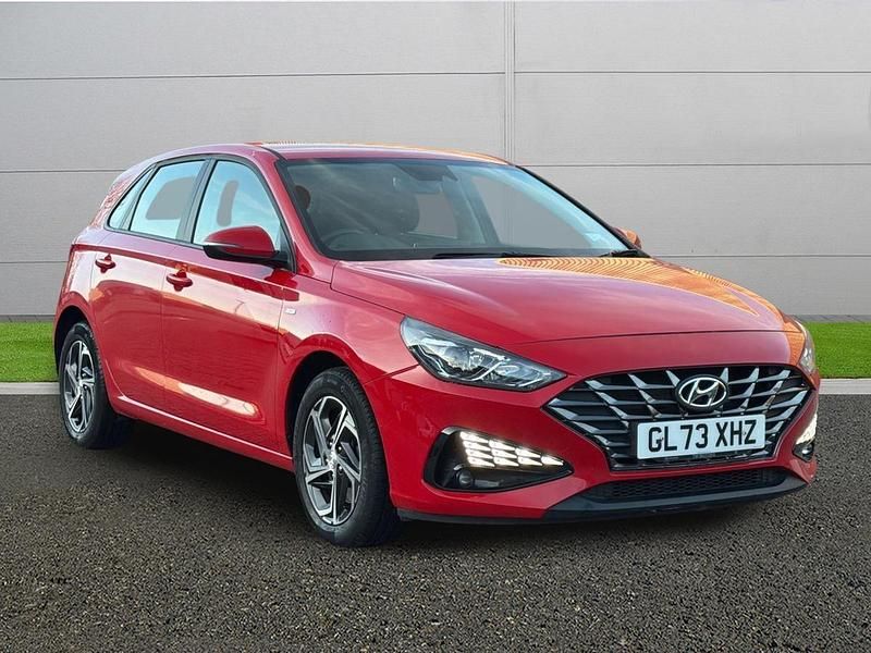 Red Used 2023 Hyundai i30 SE Hatchback | £14,999 (Fair price) - Image 1/4