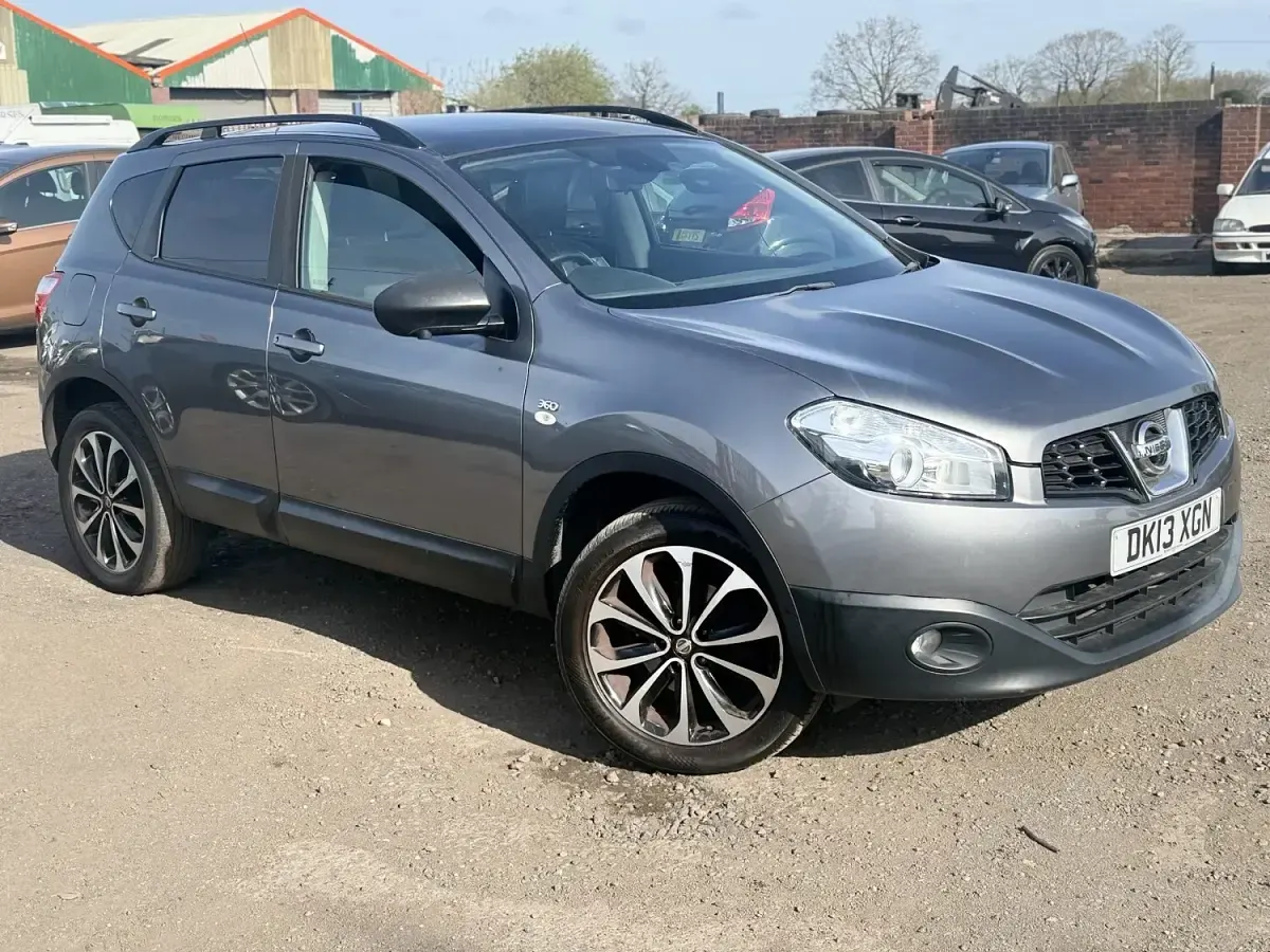 Used Nissan Qashqai 360º 117 HP (86 kW) 2013 Grey SUV