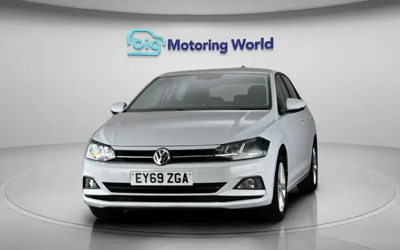 Used VW Polo SEL 116 HP (85 kW) 2019 Silver Hatchback