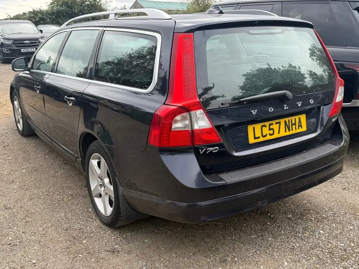 Used Volvo V70 SE Lux 2007 Blue Estate