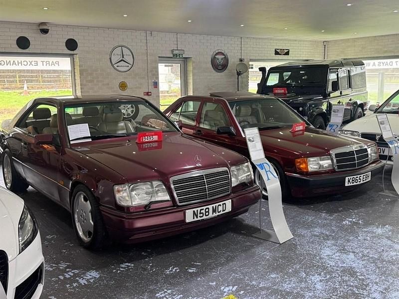 Used Mercedes E220 1996 Red Sedan