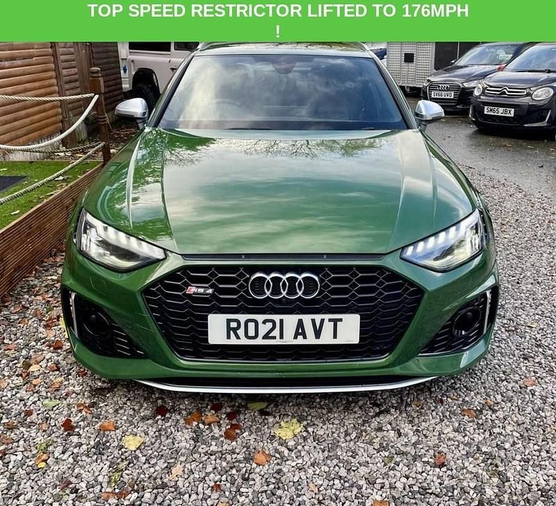 Used Audi RS4 Advanced 450 HP (330 kW) 2021 Green Estate
