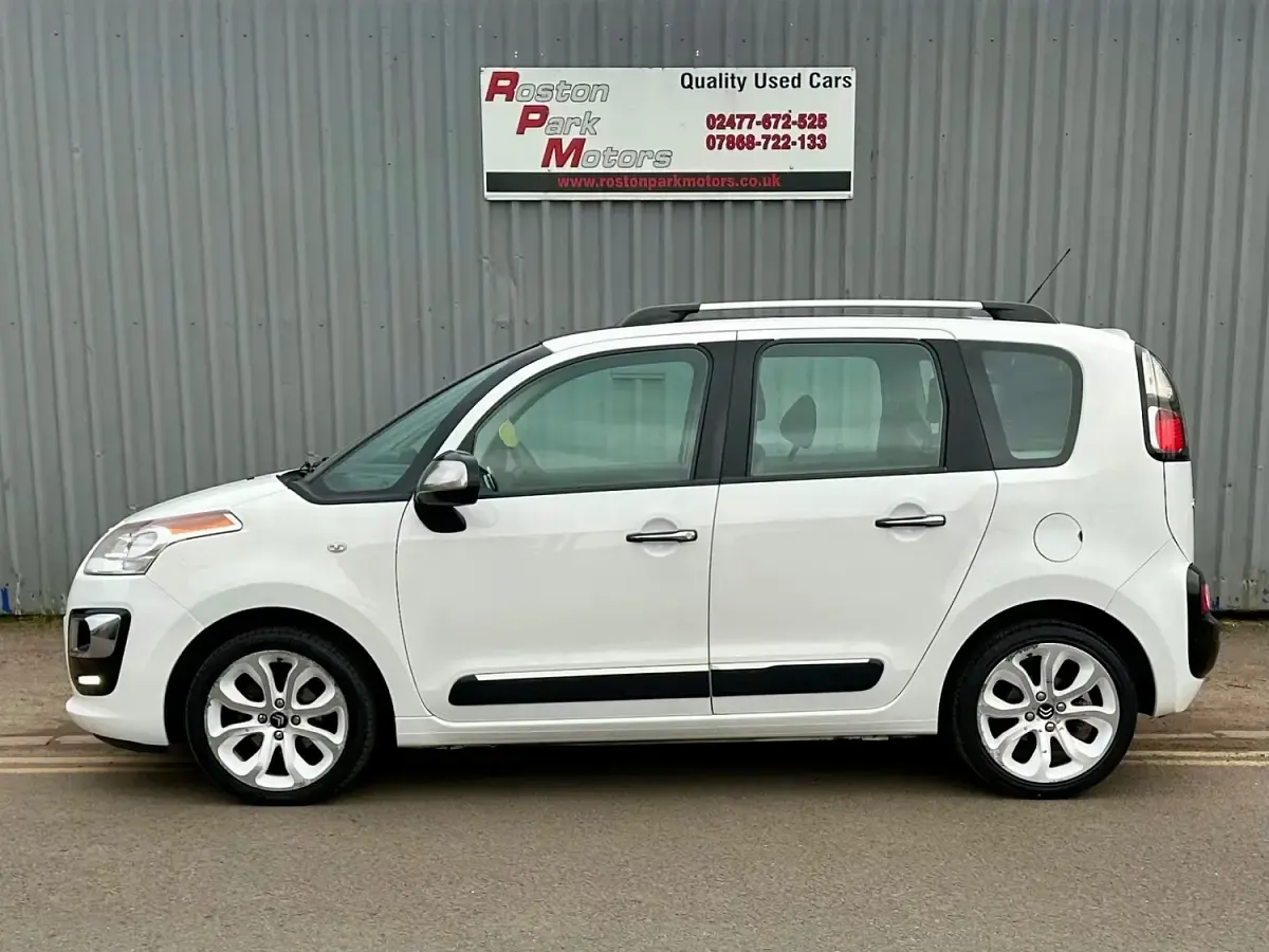 Used Citroën C3 Picasso SELECTION 2013 White MPV