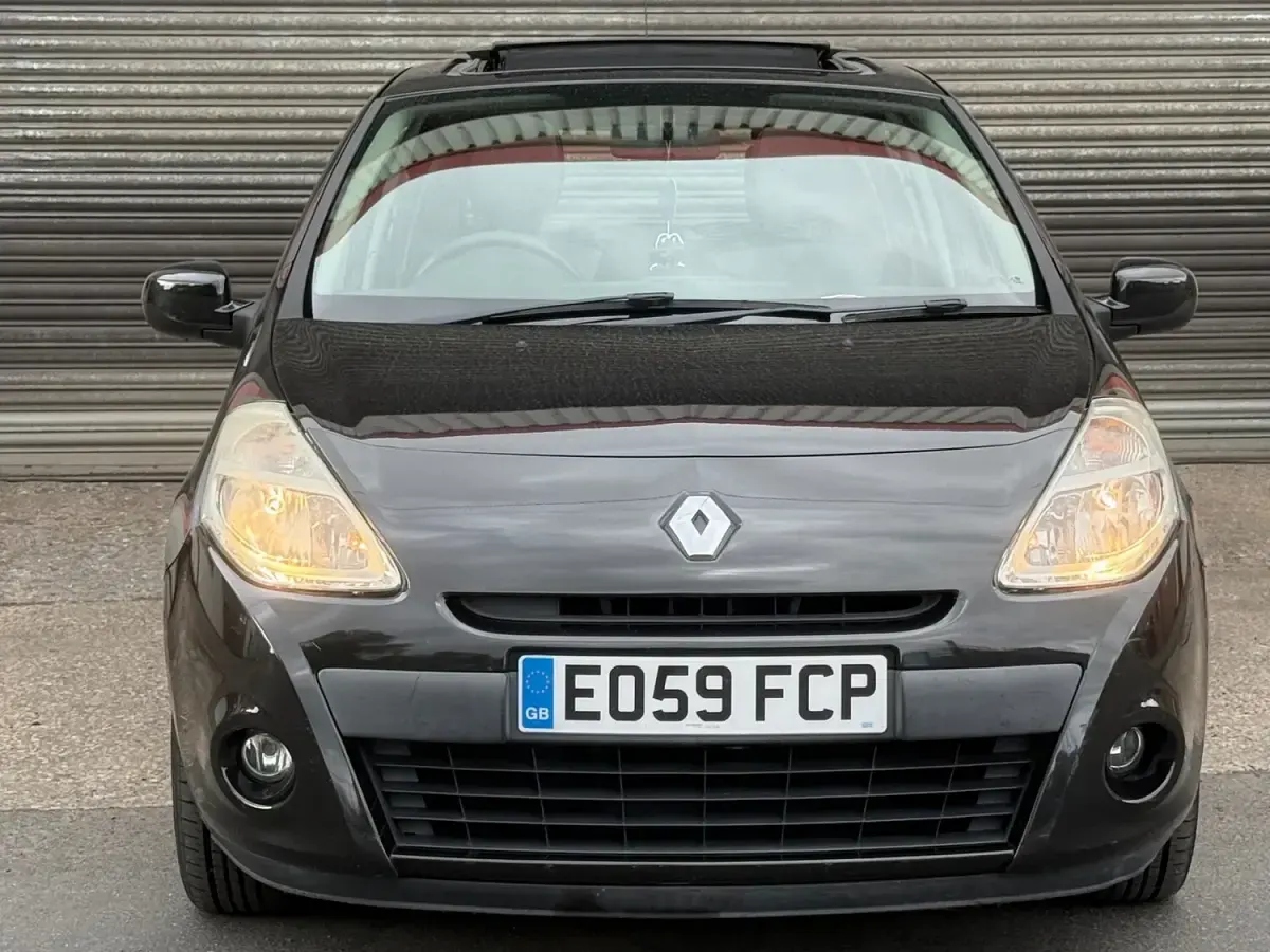 Used Renault Clio Expression 112 HP (82 kW) 2009 Black Hatchback