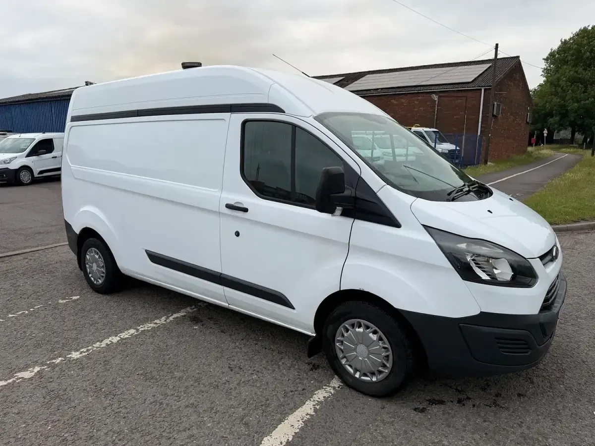 Used Ford Transit Custom 2018 White MPV