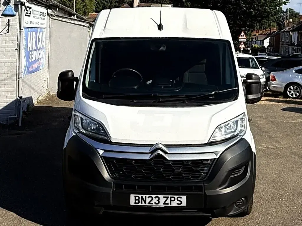 Used Citroën Relay 140 HP (102 kW) 2023 White Van