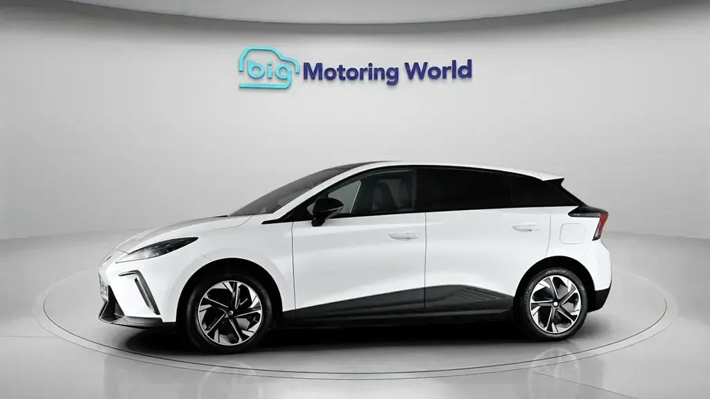 Usado MG MG4 EV Trophy 319 kW (435 HP) 2023 Citadino