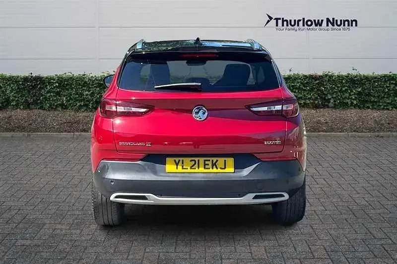 Second-hand Vauxhall Grandland X Edition 130 CP (95 kW) 2021 Roșu SUV