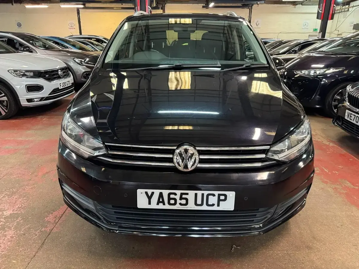 Used VW Touran SE 2015 Black MPV