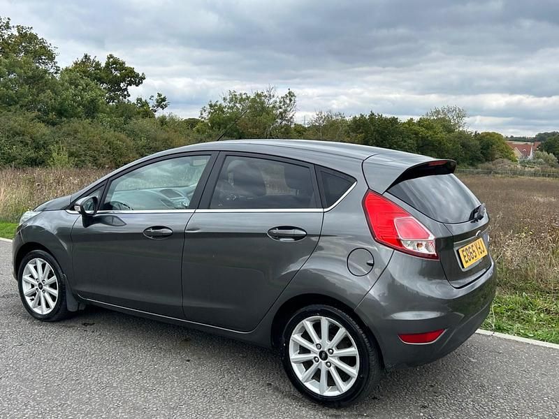 Used Ford Fiesta Titanium 2015 Grey Hatchback