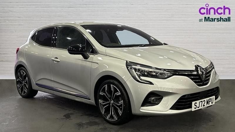 Silver Used 2022 Renault Clio V Techno | £14,450 (Good price) - Image 1/4