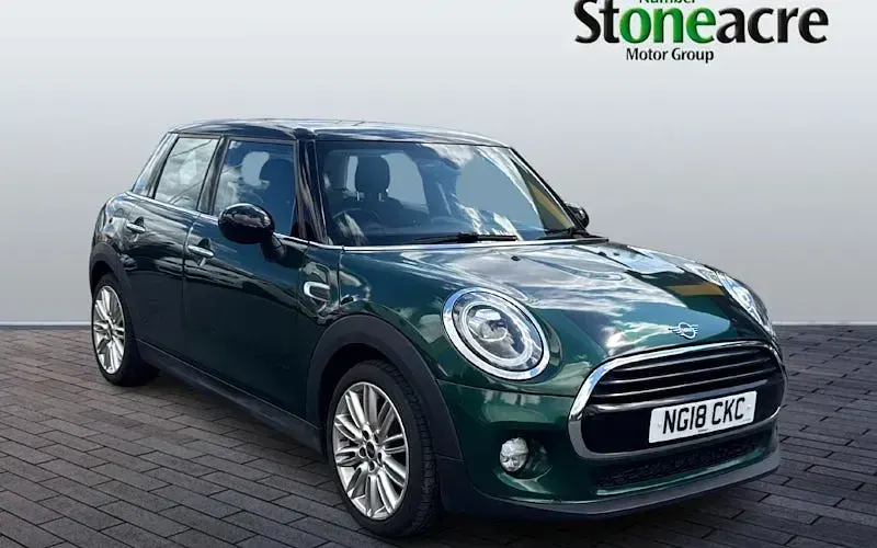 Used Mini Cooper Hatch 136 HP (100 kW) 2017 Hatchback