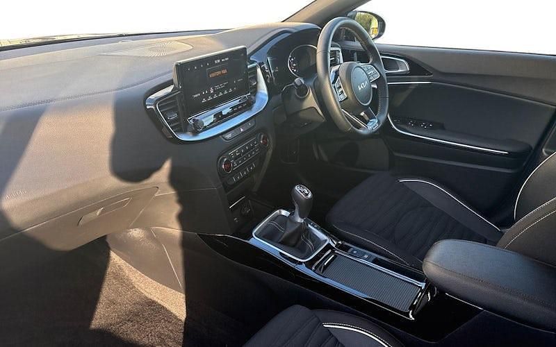 Used Kia XCeed GT-Line 114 HP (83 kW) 2025 Grey SUV
