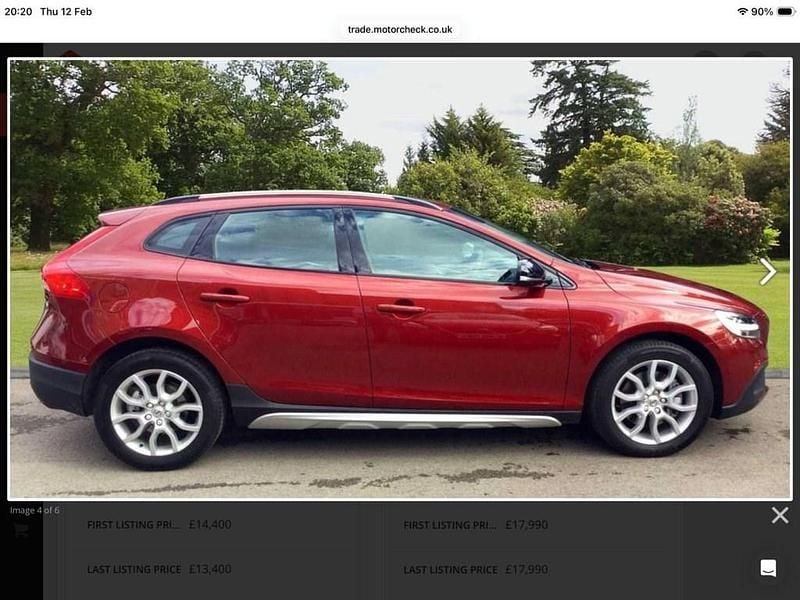 Used Volvo V40 Pro 120 HP (88 kW) 2017 Red Hatchback
