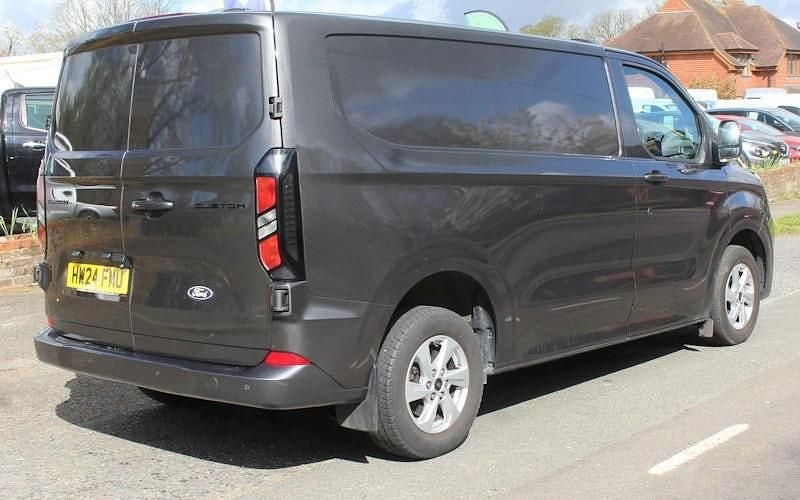 Usado Ford Transit Custom Limited 136 HP (100 kW) 2024 Cinzento Van