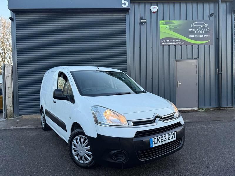 White Used 2013 Citroën Berlingo MPV | £4,490 (Fair price) - Image 1/4