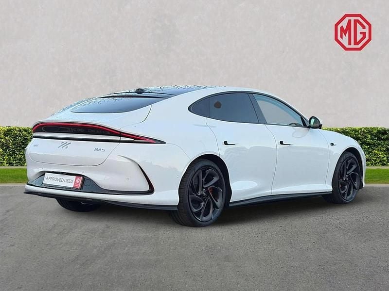 New MG IM5 Performance 545 kW (741 HP) 2025 White Hatchback