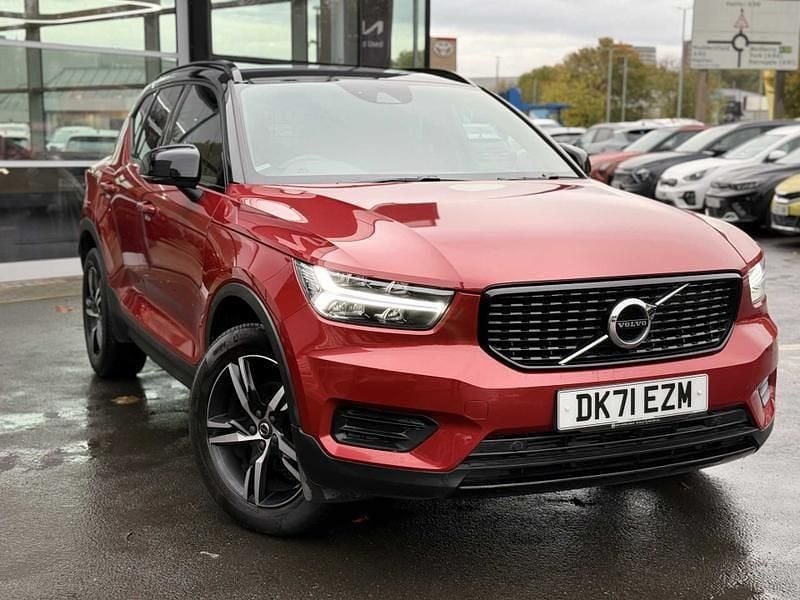 Red Used 2021 Volvo XC40 R-Design SUV | £21,981 (Good price) - Image 1/4