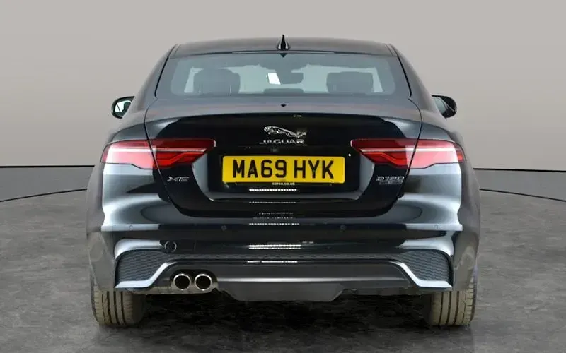 Used Jaguar XE R-Dynamic 180 HP (132 kW) 2019 Black Sedan