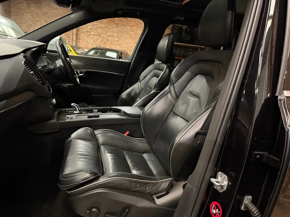 Used Volvo XC90 R-Design Pro 2018 Black SUV