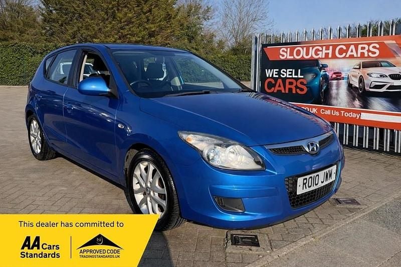 Used Hyundai i30 Comfort 108 HP (79 kW) 2010 Blue Hatchback