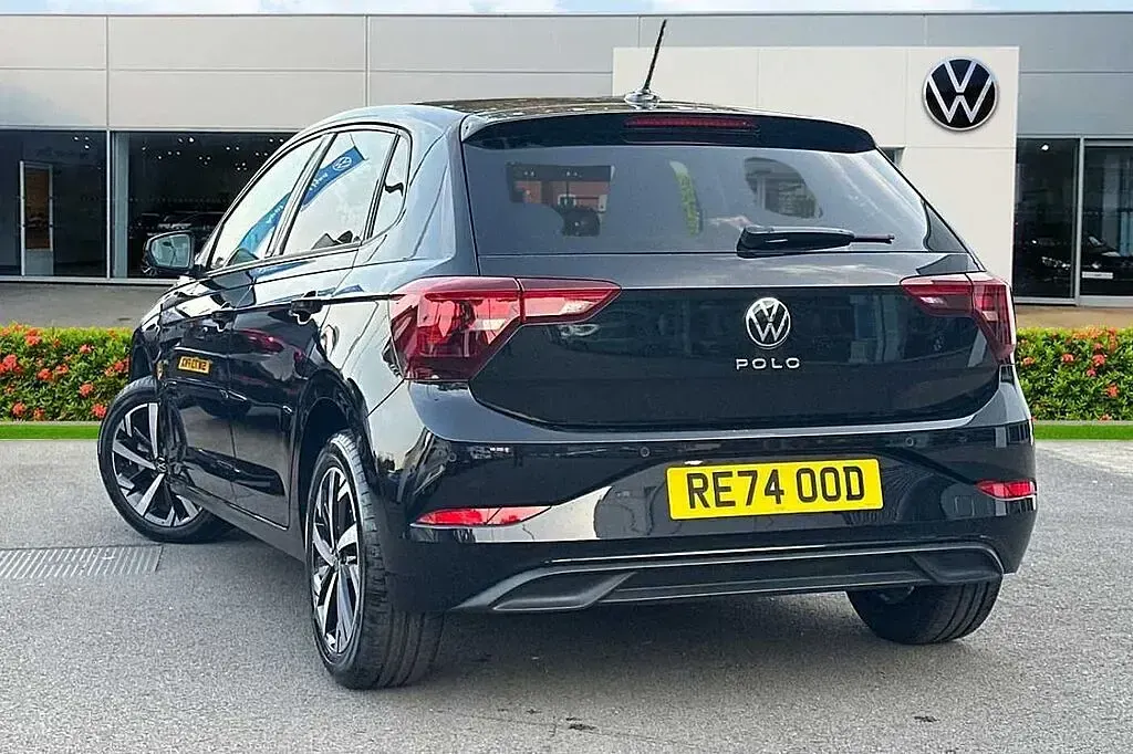 Used VW Polo Match 95 HP (69 kW) 2024 Black Hatchback