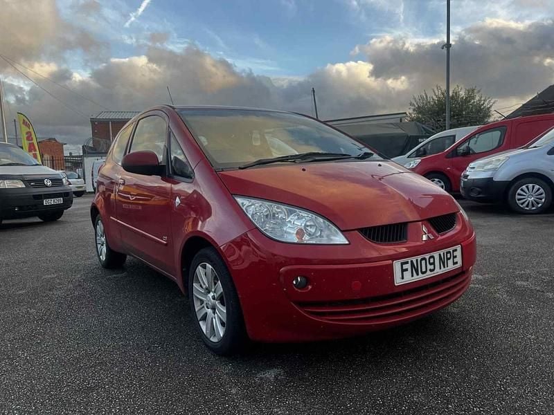 Red Used 2009 Mitsubishi Colt Hatchback | £1,495 (Super price) - Image 1/4