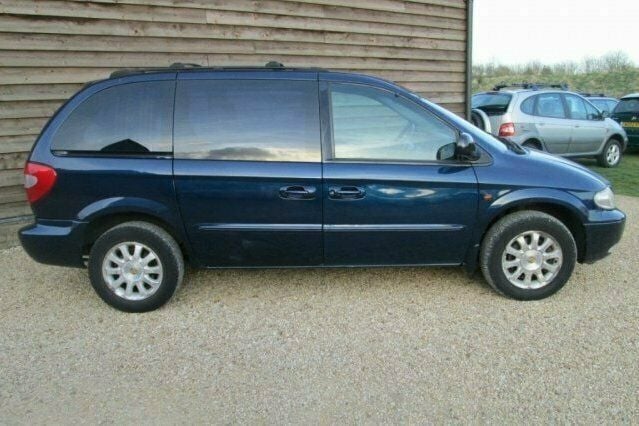 Used 2002 Chrysler Voyager MPV | £1,995 - Image 1/4